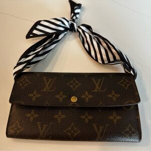 Authentic Louis Vuitton Monogram wallet